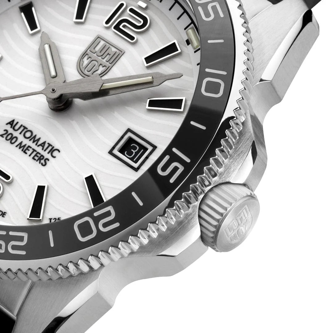 Luminox Pacific Diver Automatic, Midnight Mariner Dive Watch, 42mm XS.3101.H view 4